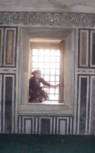 c8df8098-ed2a-458a-a536-db1cf067303e-1